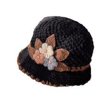 Load image into Gallery viewer, French Thicken Women&#39;s Flowers Knitted Woolen Hat
