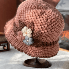 Load image into Gallery viewer, French Thicken Women&#39;s Flowers Knitted Woolen Hat
