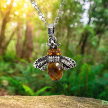 Load image into Gallery viewer, &quot;Dancing Bee&quot; Necklace
