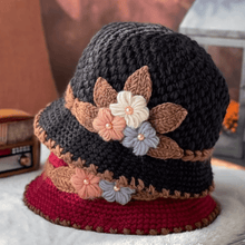 Load image into Gallery viewer, French Thicken Women&#39;s Flowers Knitted Woolen Hat
