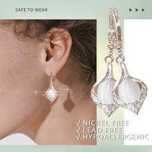 Load image into Gallery viewer, Shiny Cat Eye Earrings
