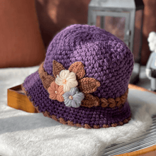 Load image into Gallery viewer, French Thicken Women&#39;s Flowers Knitted Woolen Hat
